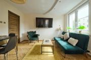 2Br Apt Balcony Tamka 17 AC