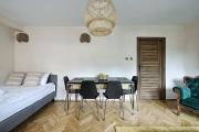 2Br Apt Balcony Tamka 17 AC