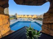 فيلا للايجار اليومى فى الريف الاوربي- طريق مصر اسكندرية الصحراوى - قريبة من مطار سفنكس - وهايبر وان الصحراوى- 5 غرف نوم وحمام سباحة وكيدز اي