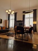 Amazing apartment main square 100 scm - 4 rooms