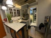 Awesome Eastwood Condo Suite!