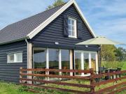 City Farmers Lodge, a Guesthouse with a skyline view in Rural Amsterdam