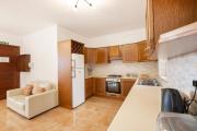 Gudja - Lovely 3 bedroom unit with own private entrance