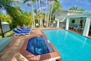 Miami Dream Home PoolJacuzzi Fire Pit