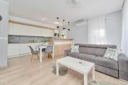 Spacious & Elegant Family Apartment with Parking Space & AC in Wroclaw by Renters
