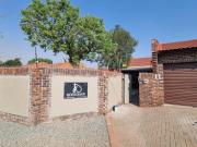 11 Debonair Self Catering Apartment