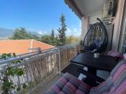 Pine-Tree Spacious 2 BDR Apartment near Tanners Bridge with hot tub