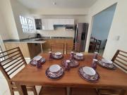 Casa de 3 habitaciones TODAS con baño propio, 3 y medio baños en toal, alberca, cupo hasta 12 personas