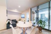 Mod Brisbane Apt near Southbank W Pool & Parking
