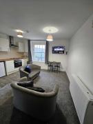 Contractor Room - Kitchen - Central Spot