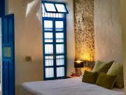 Casita de la 12 5 min a centro Campeche ideal para 2 ó 3 personas Cocina con estufa de inducción, microondas y refrigerador