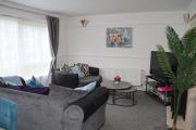 Superb 3 Bedroom flat in Stafford