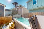 2BR Charmer with Pool Spa, Hot Tub and Fire Pit