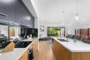 East Corrimal Escape - Beautiful Beachside Living