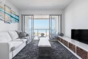 Bonbeach Bliss - Contemporary Waterfront Living