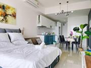 City-View Studio Retreat with Spectacular View TRX