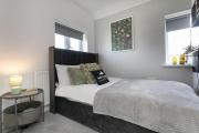 Cosy 3-BR Contractor Stay, Holidays, Races, long stays, FREE Wi-Fi, Parking