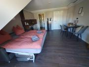 Neumühler Hof- Ferienwohnung "Benjamin" mit großer Privater Dachterasse und guter Anbindung in die City