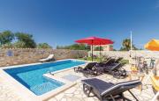 Family friendly house with a swimming pool Gajana, Fazana - 15385