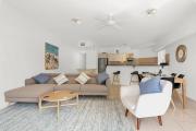 Top Noosaville