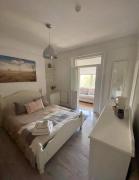 Top Lowestoft