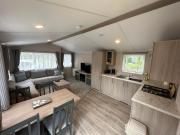 Bishy Barnabee, Waxham, nr Sea Palling, Dog friendly, Private path to the beach