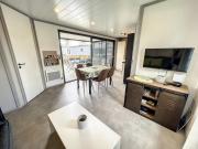 Chalet cosy avec piscine chauffée, terrasse et parking à 2 pas de la plage de Jullouville - FR-1-361-480