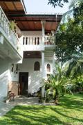 Unawatuna Villa Bird Nest