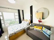 Group-Friendly Cebu Condo with Mall Access