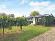 Cozy Seaside Retreat in Eno-By Traum