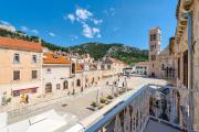 Top Hvar