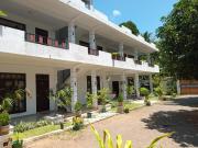 Airport Grand Holiday Home