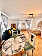 Simon Old Town City Center Apartments