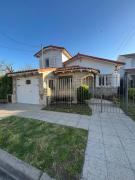 Chalet en zona Güemes-SOLO FAMILIAS