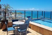 Belo apt na Barra, próximo da praia e do farol.