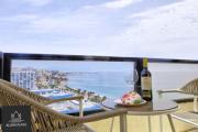 Aloha Playa Deluxe WiFi Swimming Pools & Parking