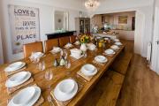 Bay View, Sleeps 18, 7 Bedrooms, 7 Bathrooms, Seafront, Criccieth