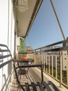 Like HomeRetro Central Apartment