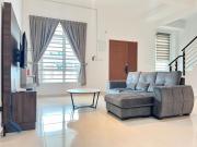 AI Home - 5BR - Landed House 14 Pax - BBQ - 7 min to Jonker Street