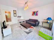 LEden : Apt 4 Prs, clim, parking,300 m des plages