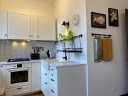 Spacious Old Town Apt, 3 Rooms, Sleeps 6-7