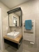 F2 Carnon Les pieds dans leau parking WiFi clim