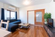 10 minutes walk from Hirai Station Direct service to Shinjuku and Akihabara 平井戸建