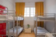 New World St Hostel and Private Room