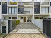 Townhouse in Laguna Park