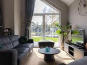 Eco Villa in Latour with Garden Sauna