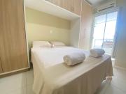 107- Apartamento c patio e piscina privada Bombas