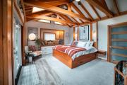 Top Nakusp