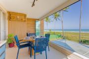 IT11 Excelente Apartamento 3 Suítes, Vista Mar - Itacimirim