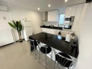 Appartement T4 Cosi: TV Netflix Parking